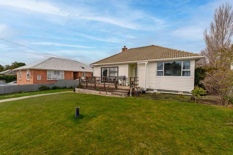 72 MacDonald Street Marchwiel_16