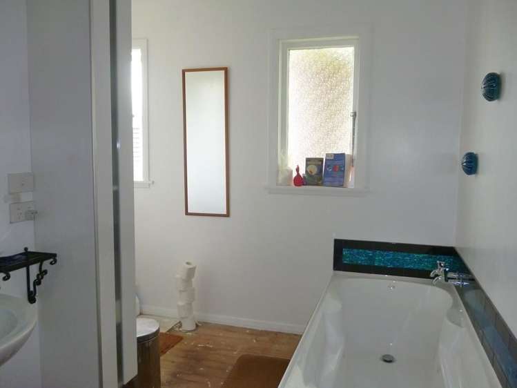 14 Edinburgh Street Takaka_13