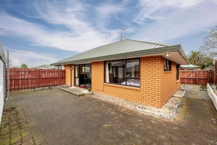 6a Edwins Way Burwood_11