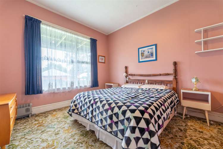 6 Livingstone Street West End_8