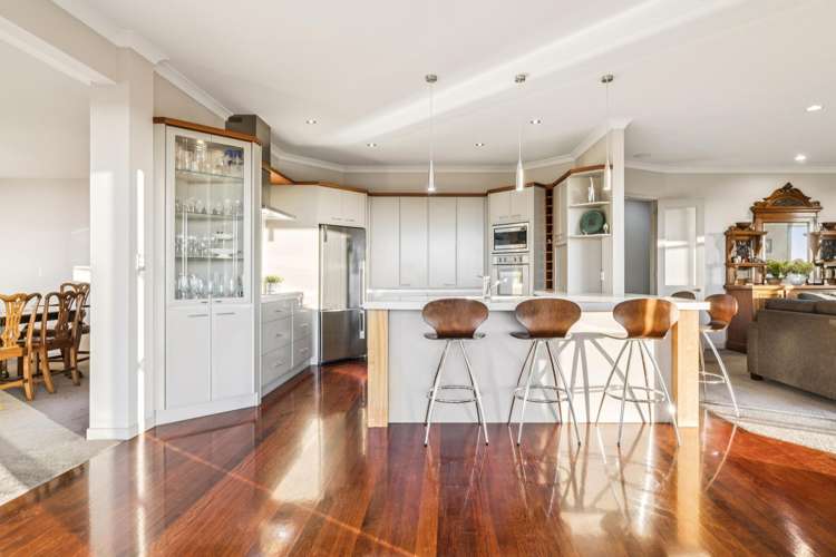 86 MacWhinney Drive Drury_14