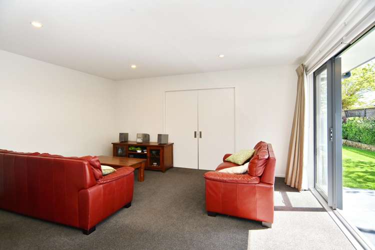 61a Birchfield Avenue Dallington_8