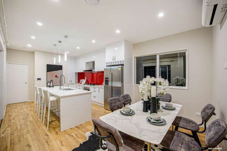 251 Murphys Road Flat Bush_5