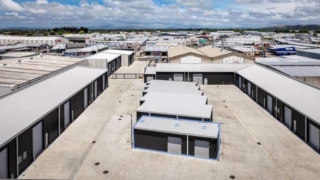 Three x Storage Units (16m&sup2; each)