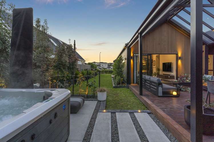 64 Riverhead Point Drive Riverhead_14