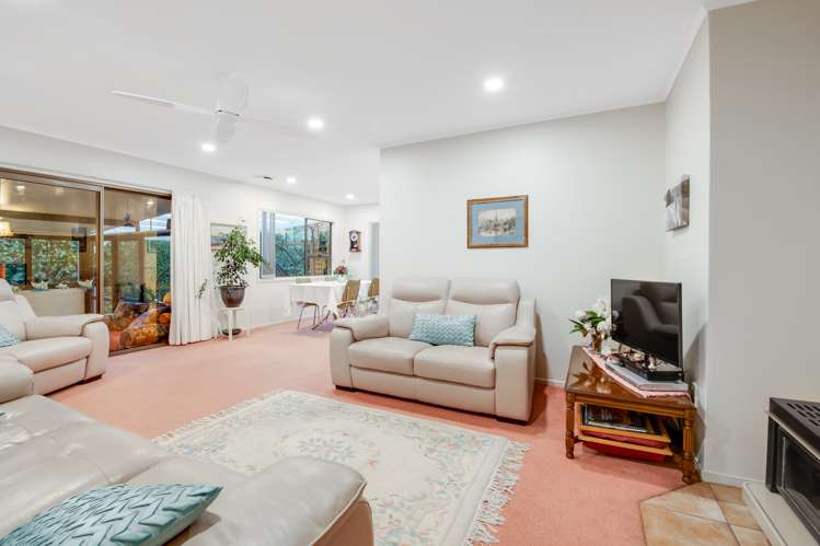 5 Edgewater Grove Orewa_8