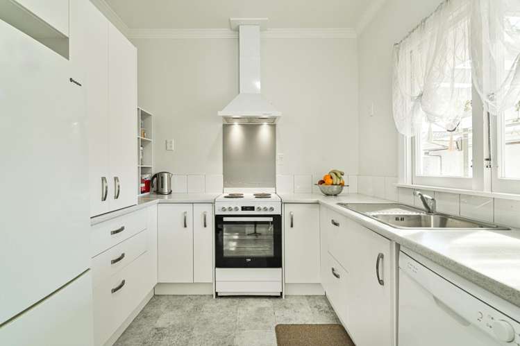 407 Burnett Street Mahora_1