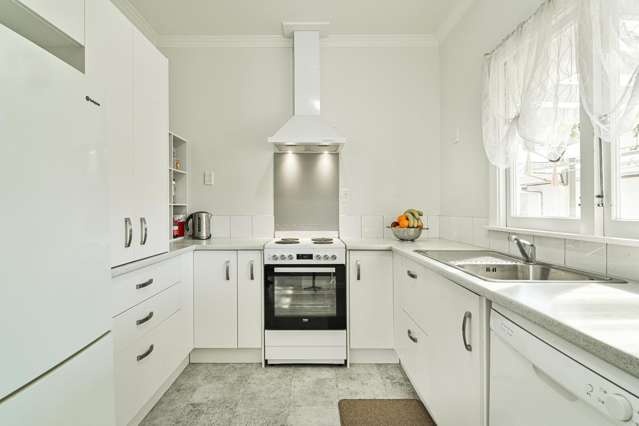 407 Burnett Street Mahora_1