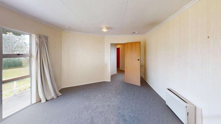 6 Walker Crescent Bulls_5