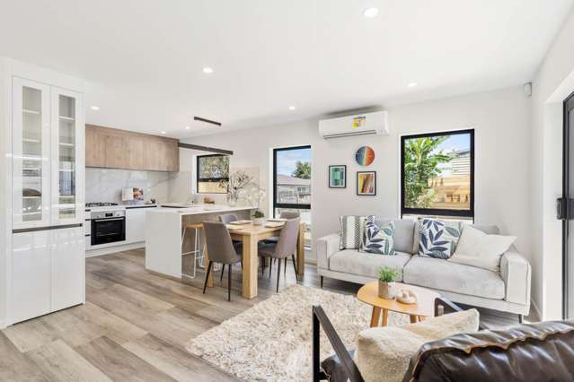 A Stylish and Smart Home in Top Location!