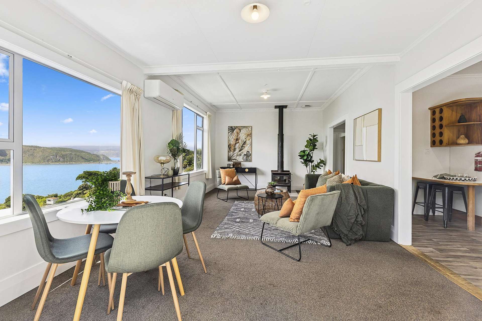 24 Hungerford Road Lyall Bay_0