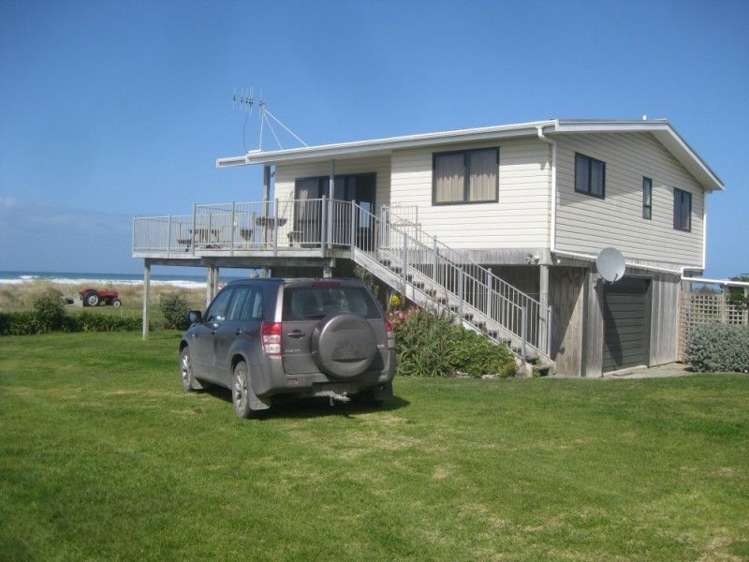 75b Akitio Esplanade Pongaroa_17