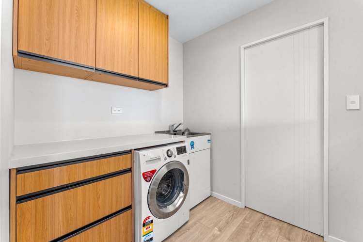 126-128 Lax Crescent Leigh_62