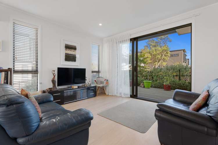 8c Lyndhurst Street Wai O Taiki Bay_4