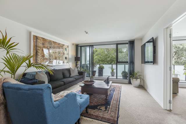2/8 Basque Road Eden Terrace_3