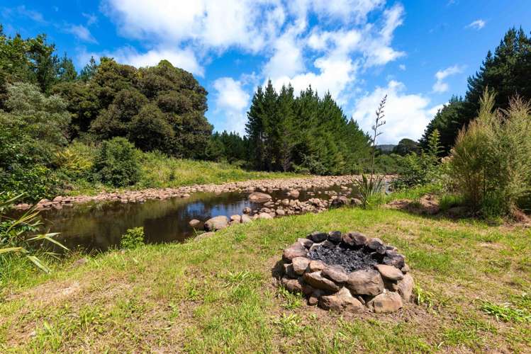 1312 Wekaweka Road Waimamaku_15