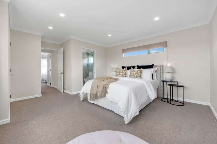 2/10 Simmental Crescent Somerville_17