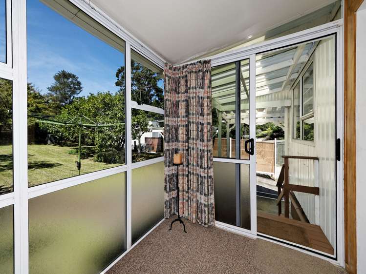 11 Upland Road Huia_11