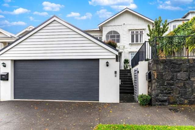 Mountain view home at Remuera !
