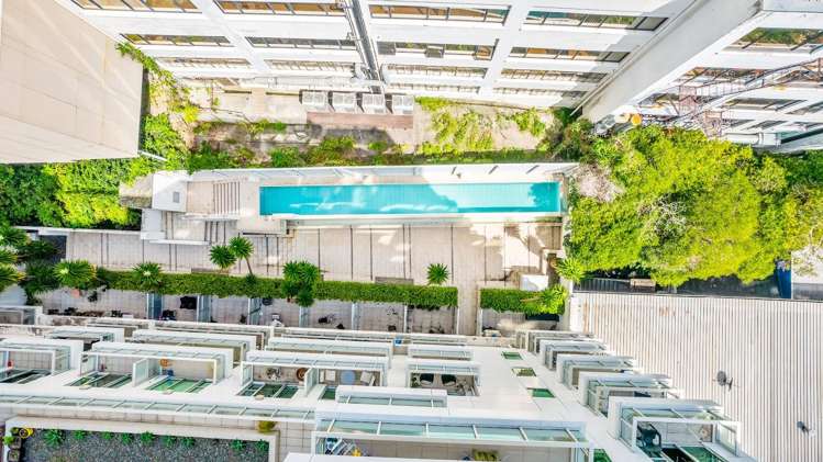 Flat 1202/85 Beach Road City Centre_24