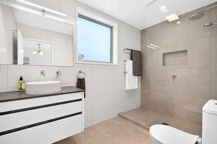 806 Waitakere Road Kumeu_21