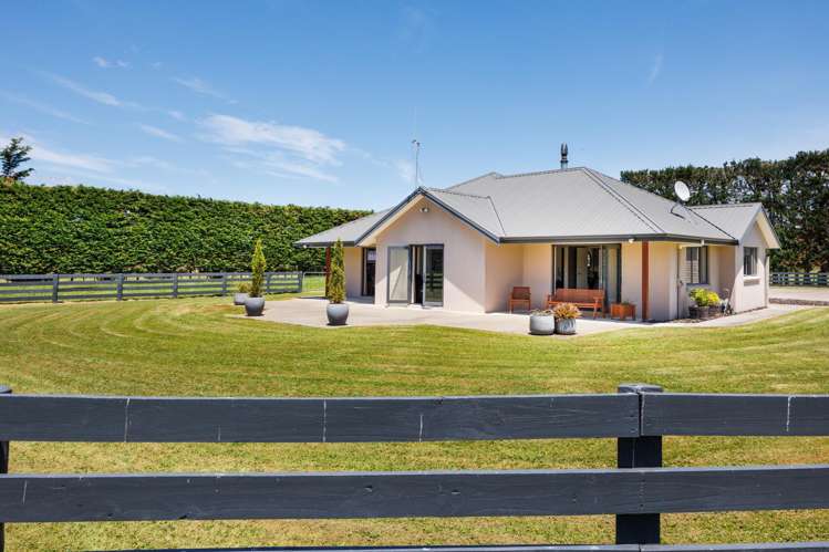 118 Clevely Line Bunnythorpe_25