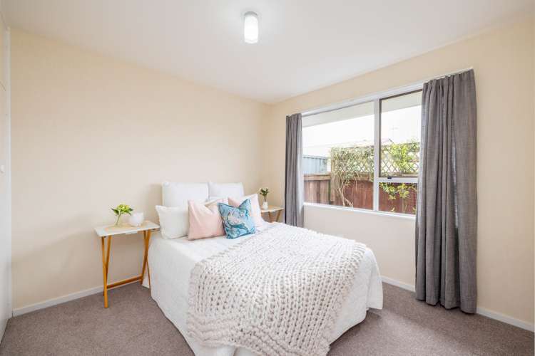 2/7 Tamarisk Place Parklands_8