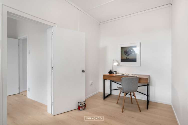 1/137 Abbotts Way Remuera_15