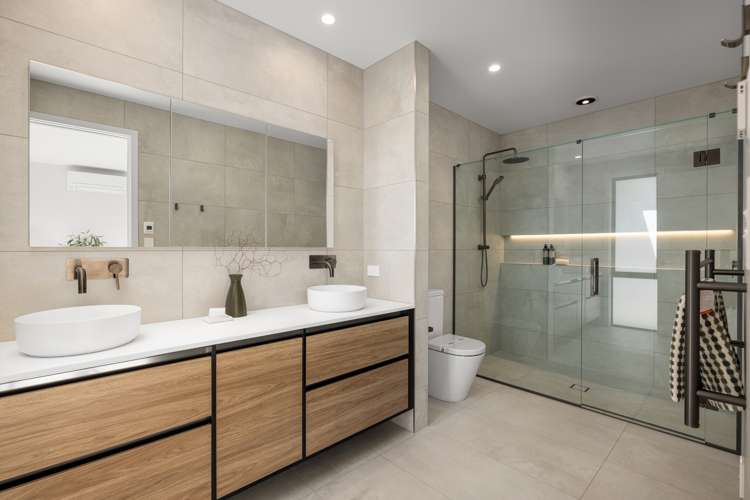 123 Lakes Boulevard Pyes Pa_16