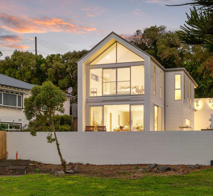 2/1 The Brae Mt Pleasant_1