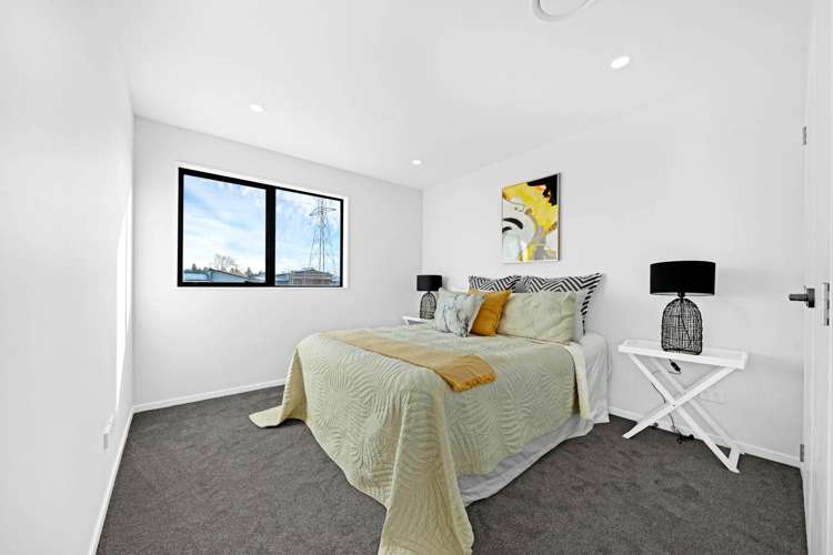 6 Gemstone Park Road Rosehill_17