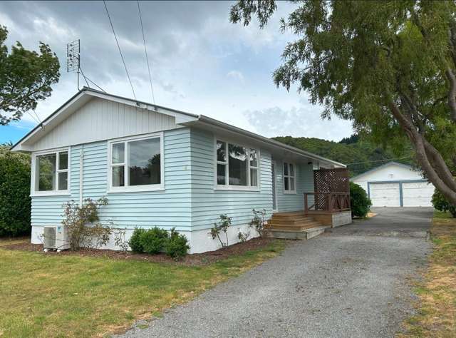 FEATHERSTON 3 BEDROOM