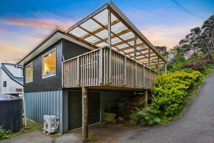 37 Upland Road Huia_17