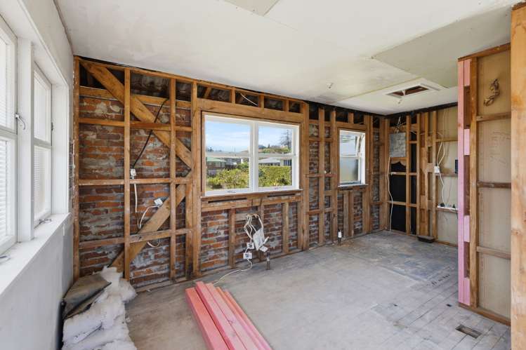 8 Shortt Avenue Mangere Bridge_4