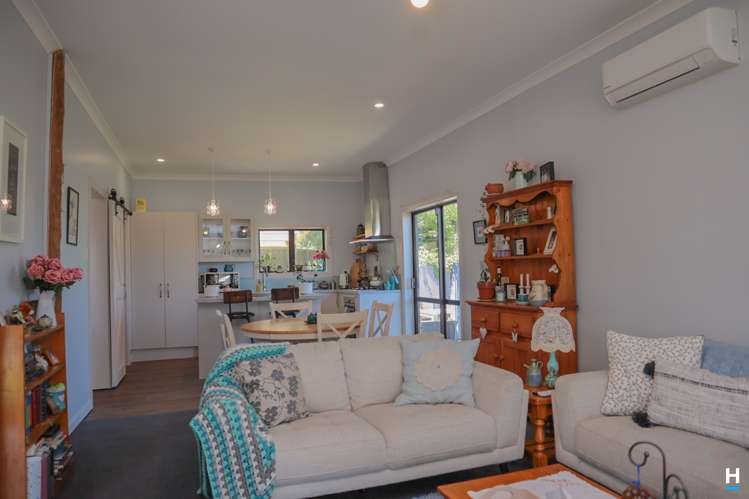 3 Sturge Street Cobden_38