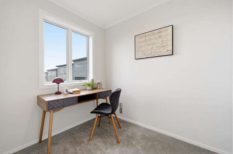 5 Panakenake Way Flat Bush_13