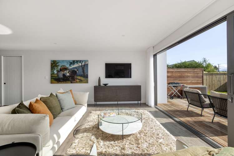 33 Marine Corps Drive Solway_13