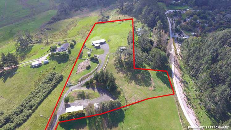 1513a East Coast Road Redvale_24