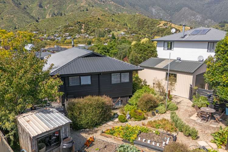 15 Ranui Street Picton_27