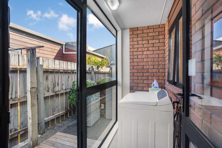 27B Nelson Street Petone_12