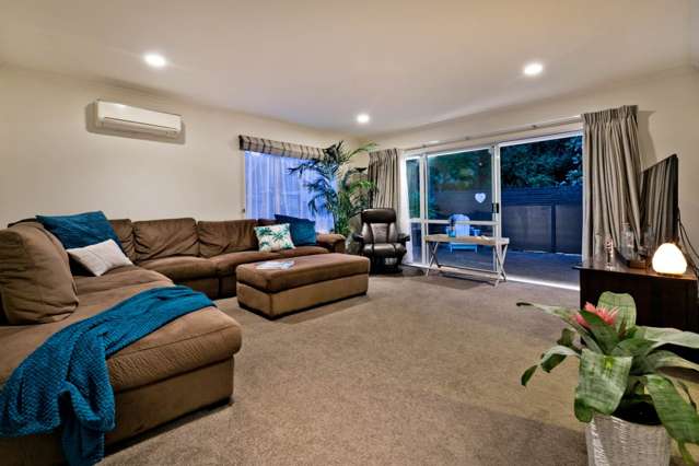 4 Olwyn Place Greenhithe_1