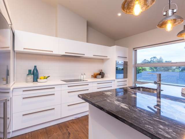 58a Lemnos Place Titirangi_1