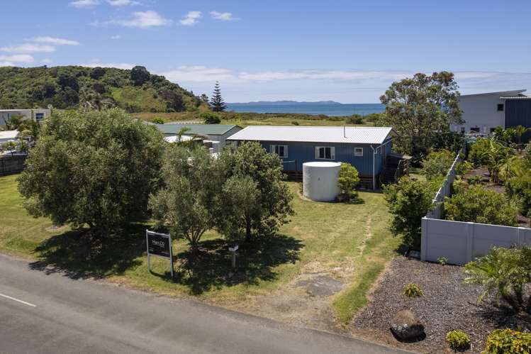 7 Adamson Road Taipa_23