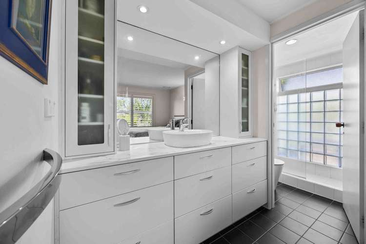 8 Hedge Row Sunnyhills_7