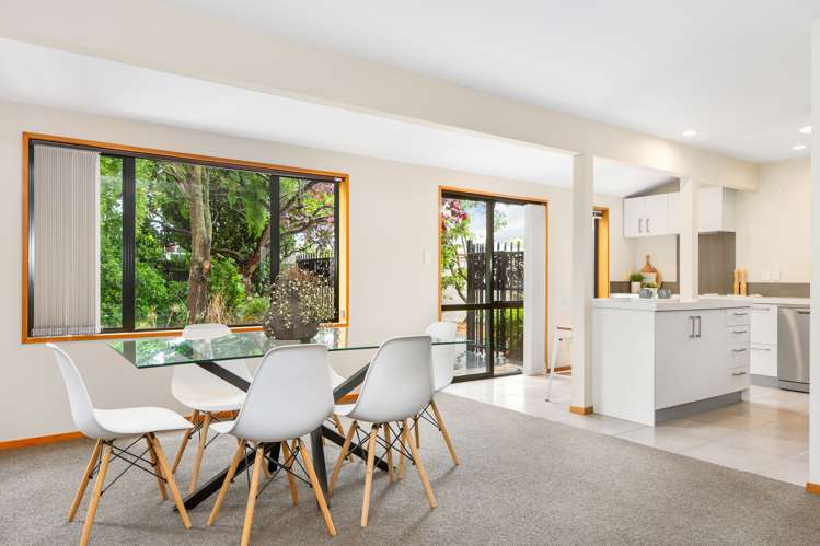 82 Chartwell Street Burwood_9