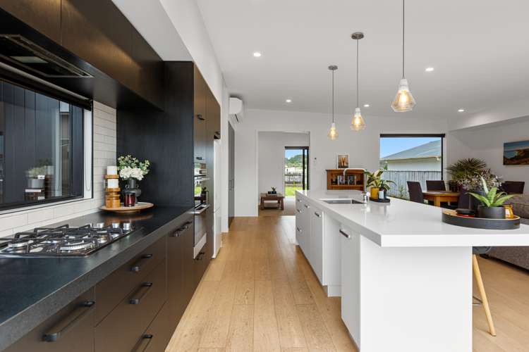 1156a South Road Oakura_9