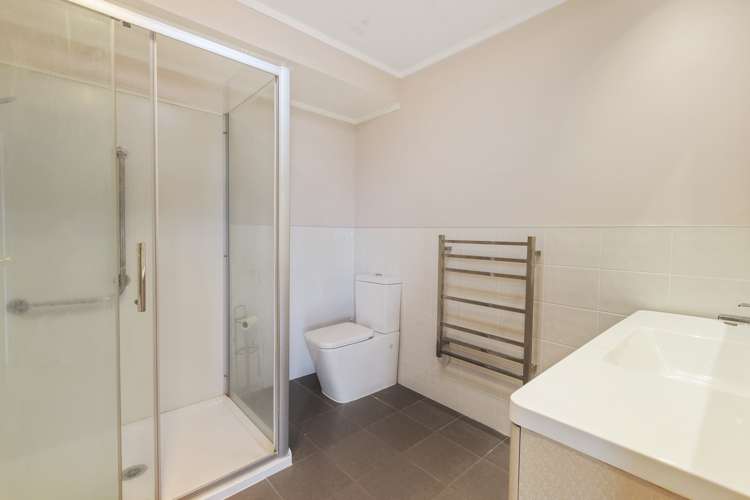 21 Silkwood Grove Totara Heights_12