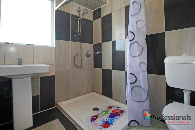 22 Ngatira Place Clendon Park_7