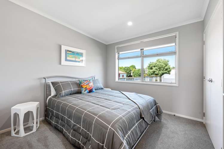 989 East Coast Road Kaiaua_15