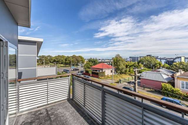 7/12 Hutcheson Street Sydenham_1